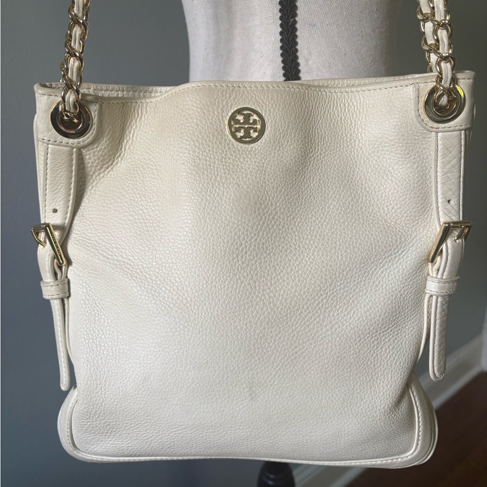 Tory Burch Ivory Leather Shoulder Bag with Gold Chain
